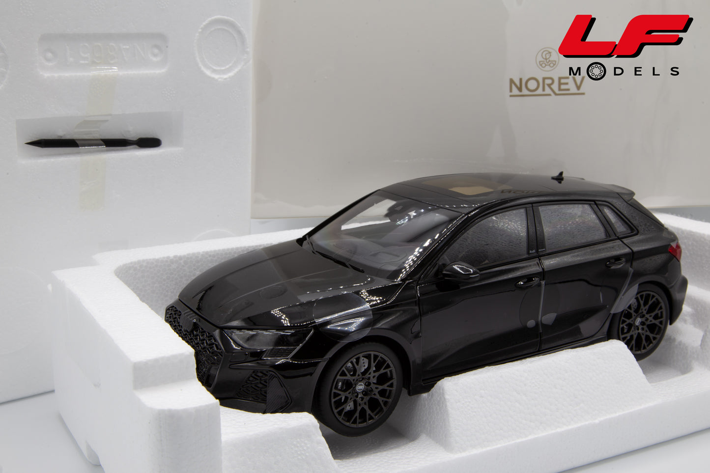 1:18 AUDI A3 RS3 2025 BLACK 188388 - NOREV