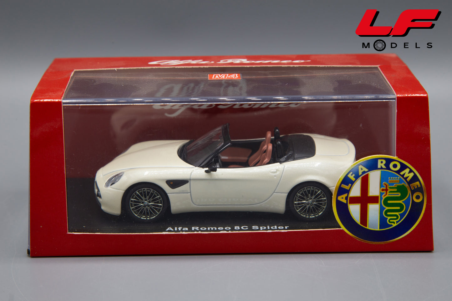 modellino alfa romeo 8c m4 1:43 scatola
