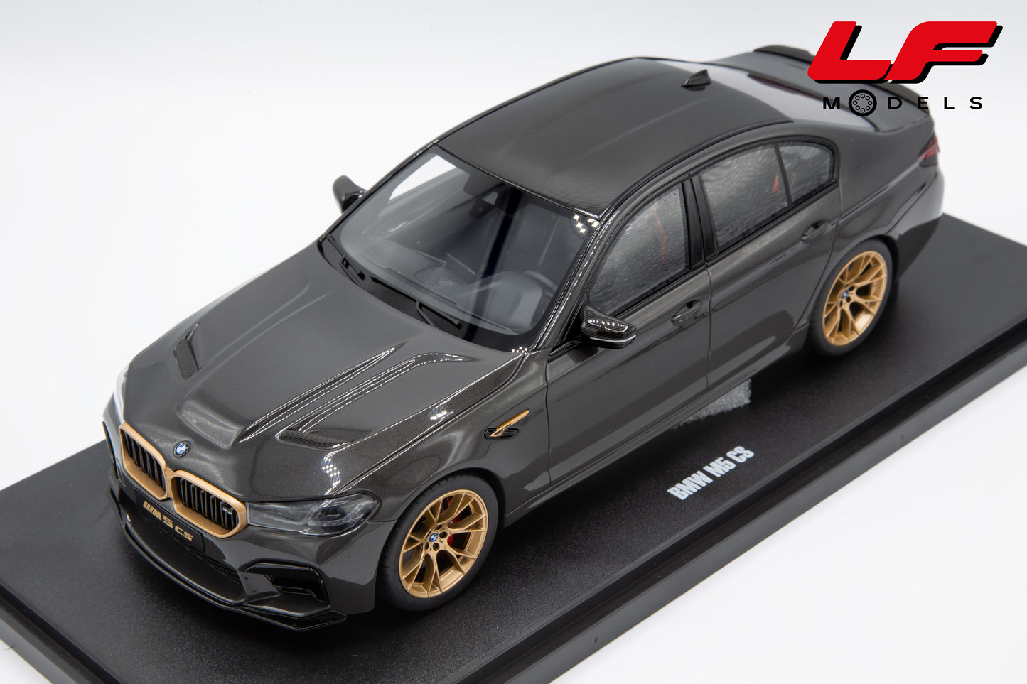 modellino bmw m5 cs gt spirit 1:18 GT993 vista frontale