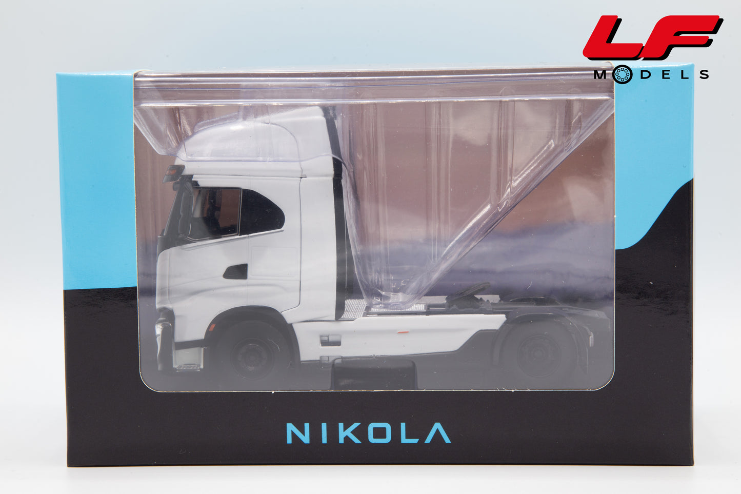 modellino iveco nikola eligor 1:43 scatola