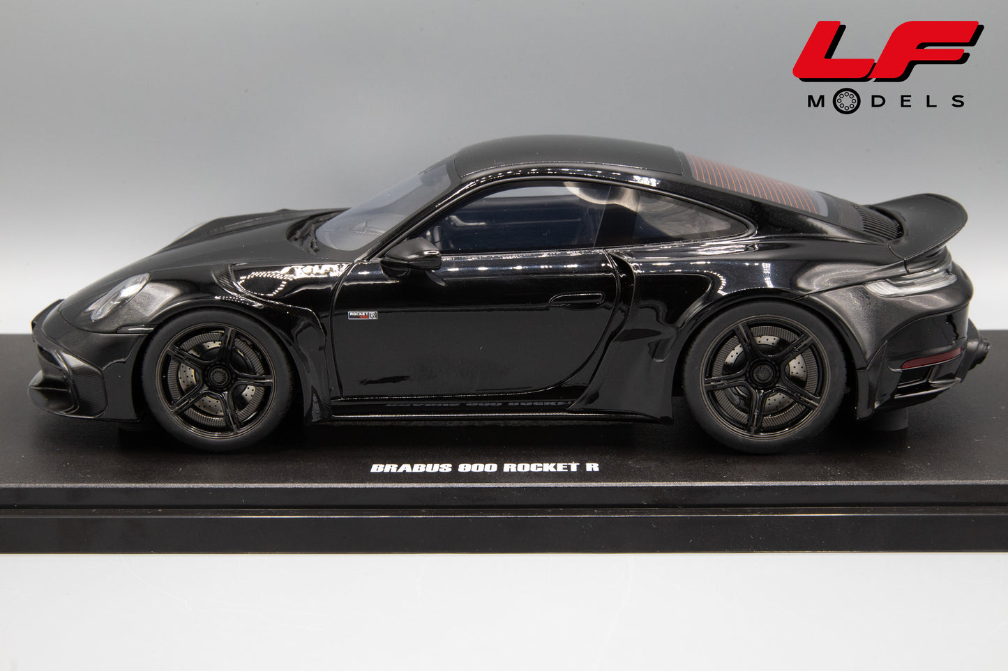 1:18 PORSCHE 911 992 COUPE BRABUS 900 ROCKET R 2023 GT502 - GT SPIRIT