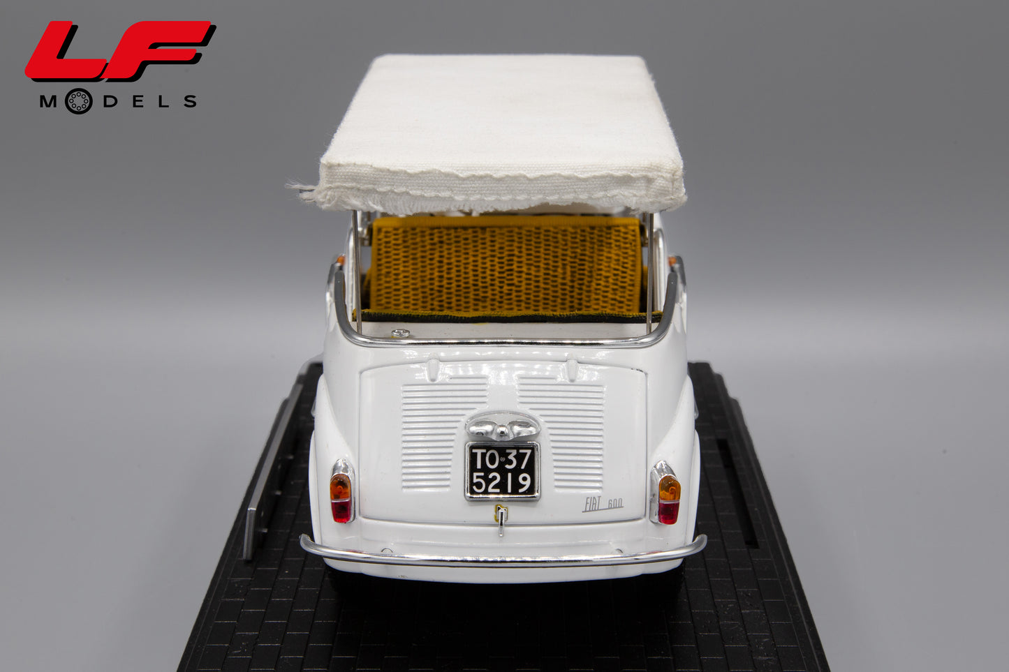 1:18 FIAT 600 MULTIPLA - MINIMINIERA