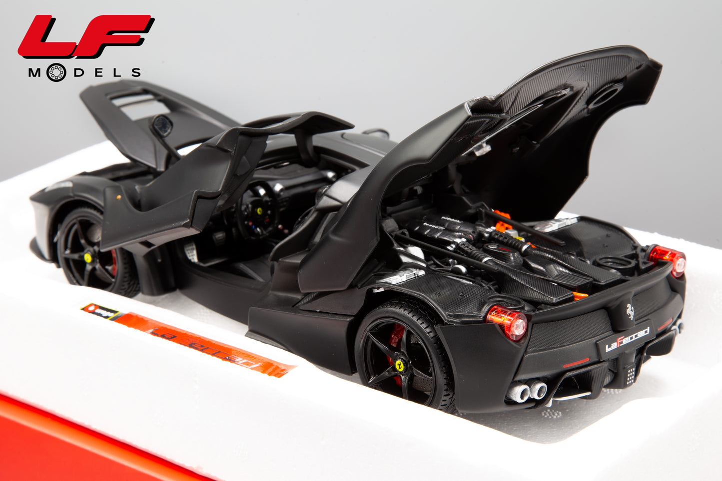 1:18 FERRARI LAFERRARI MATT BLACK - BURAGO