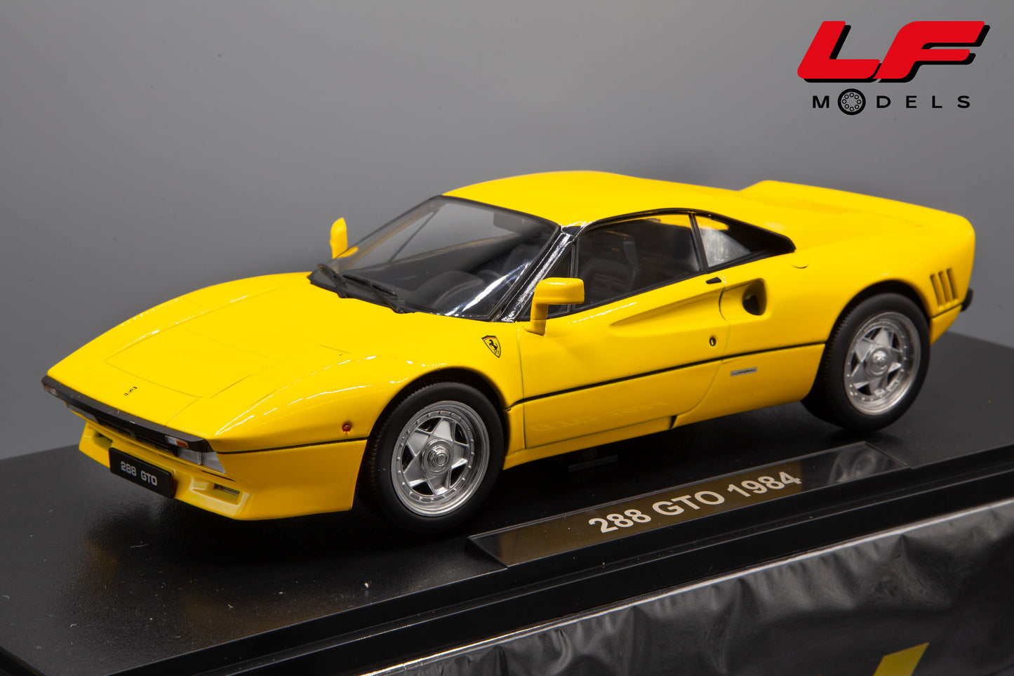 1:18 FERRARI 288 GTO 1984 - KK SCALE
