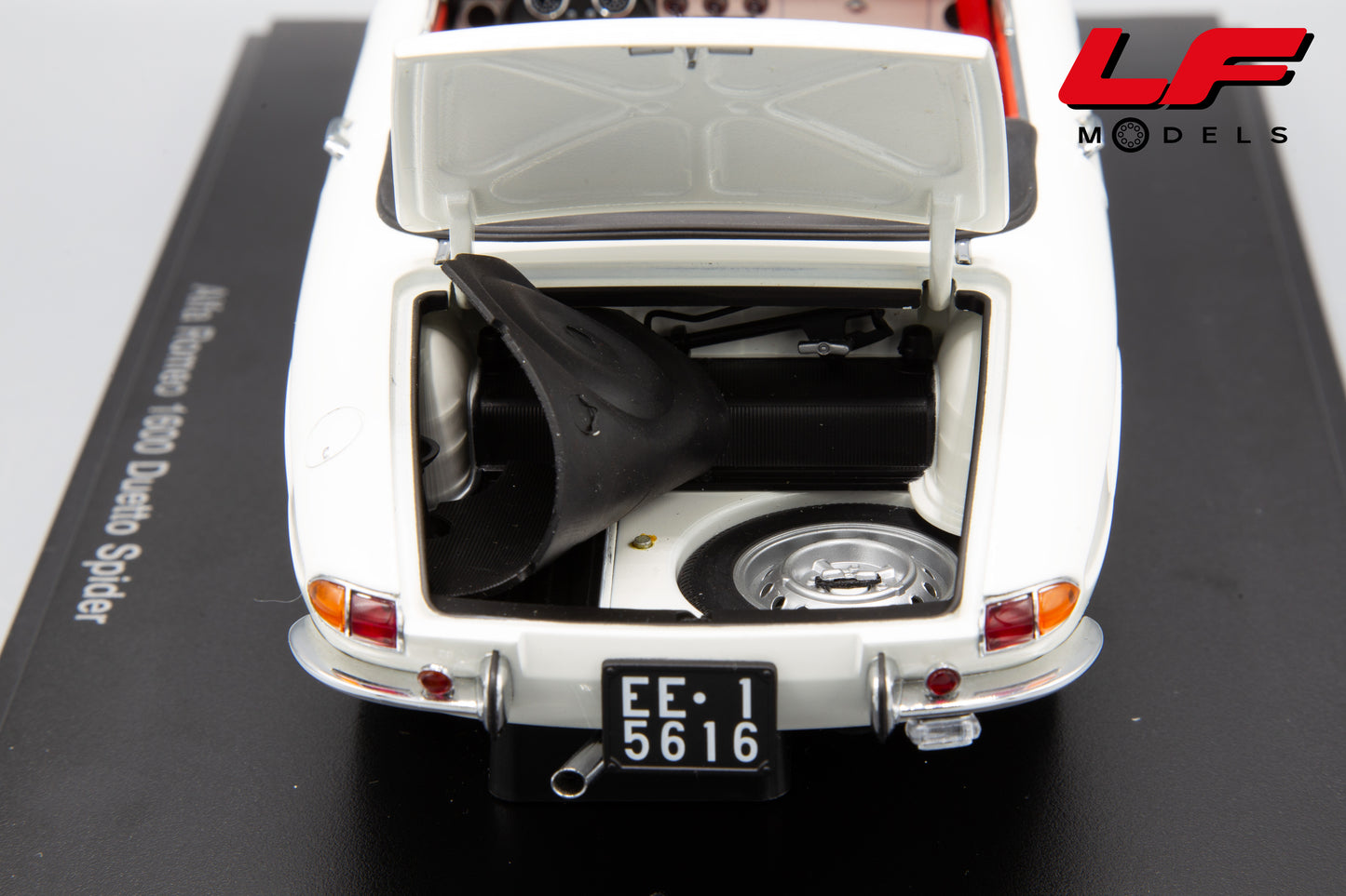 1:18 ALFA ROMEO 1600 DUETTO SPIDER - AUTOART