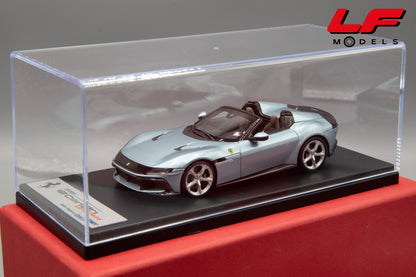 1:43 FERRARI 12 CILINDRI SPIDER 2024 CELESTE TREVI LS556D - LOOKSMART