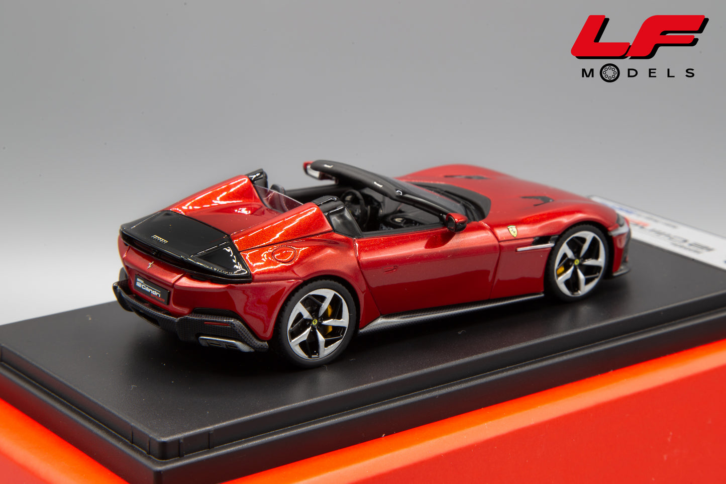 1:43 FERRARI 12 CILINDRI SPIDER 2024 ROSSO IMOLA LS556F - LOOKSMART
