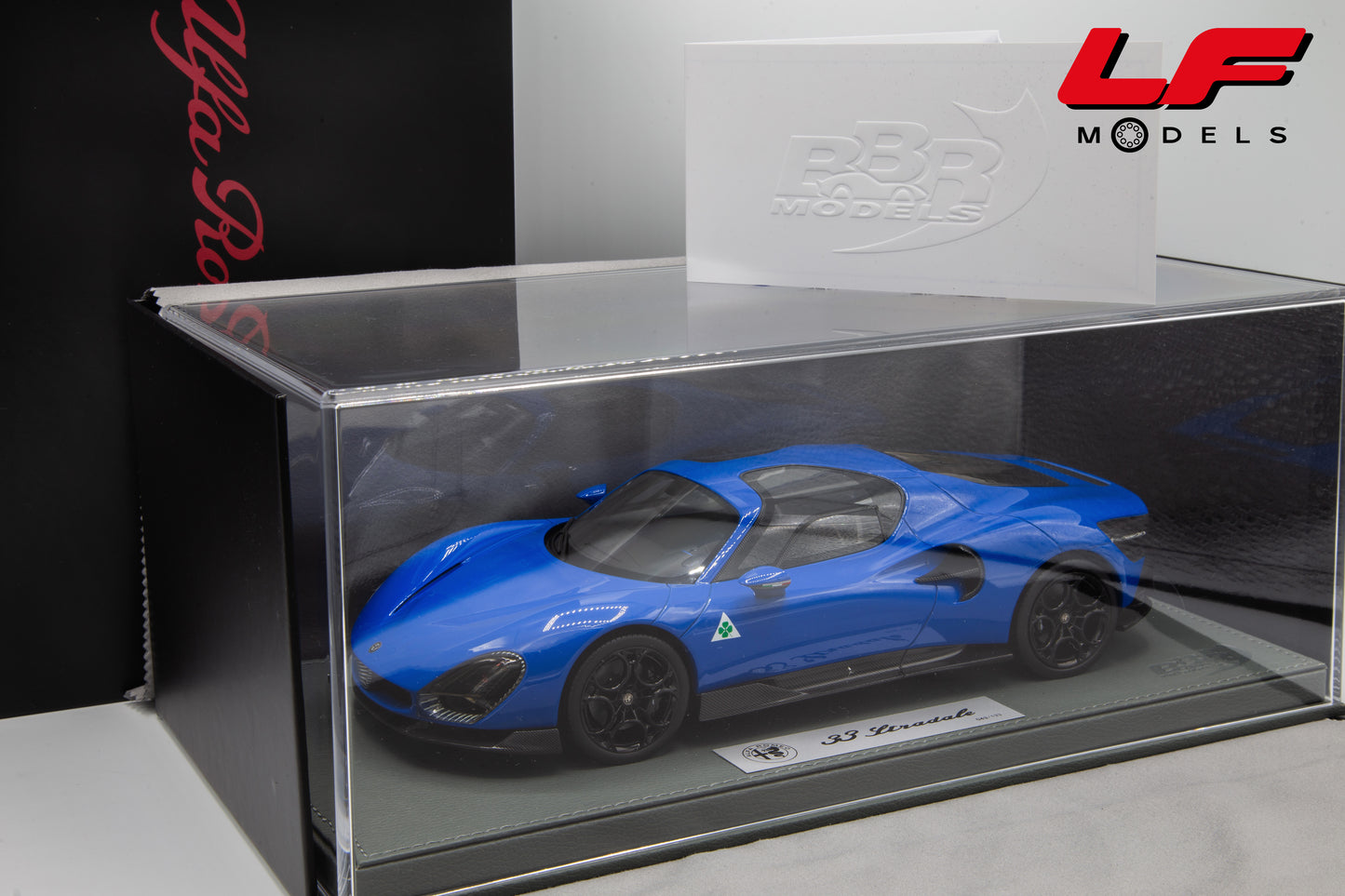 1:18 ALFA ROMEO 33 STRADALE BLU REALE P18264F-VET - BBR