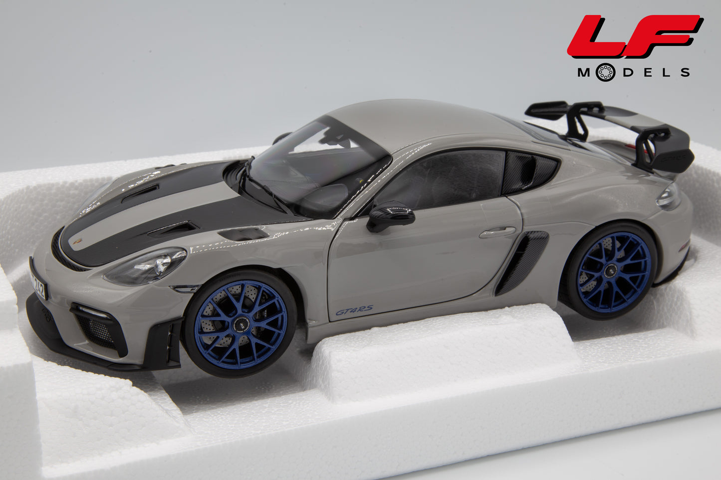 1:18 PORSCHE 718 CAYMAN GT4 RS WEISSACH PACKAGE 2023 - NOREV