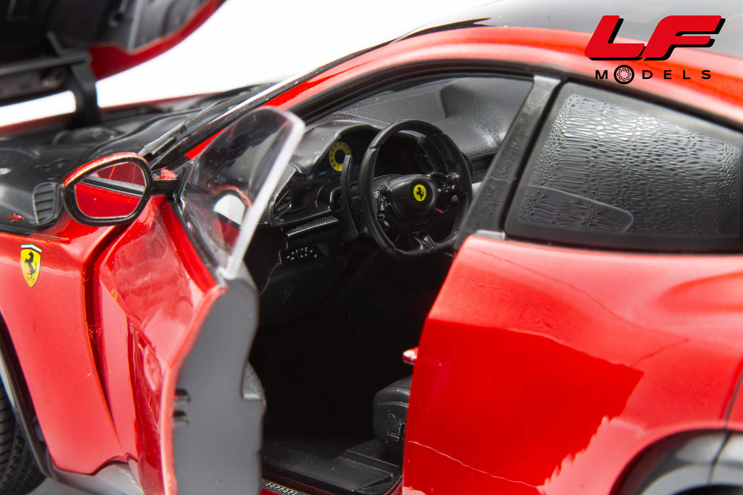 1:18 FERRARI PUROSANGUE 2022 ROSSO MAGMA WITH SHOWCASE - POLISTIL