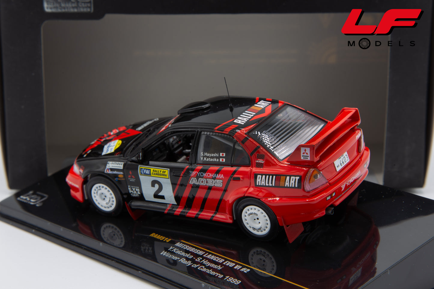 1:43 MITSUBISHI LANCER EVO VI #2 WIN RALLY OF CANBERRA 1999 Y. KATAOKA - IXO