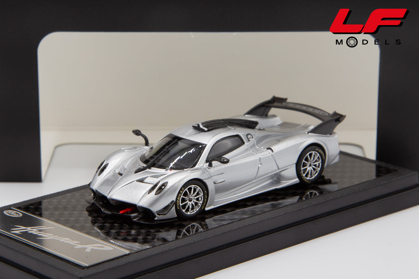 1:64 PAGANI HUAYRA R 2017 SILVER - LCD