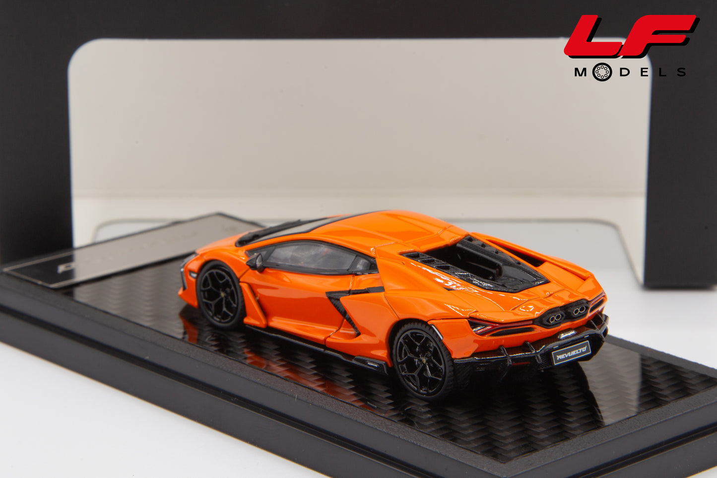 1:64 LAMBORGHINI REVUELTO HYBRID 2023 ORANGE - LCD