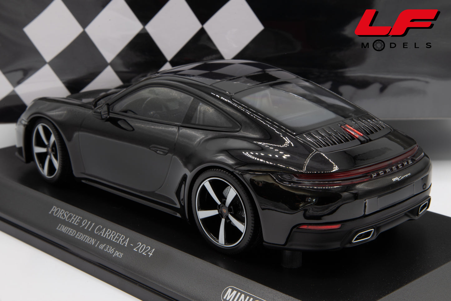 1:18 PORSCHE 911 992-2 CARRERA COUPE 2024 BLACK MET - MINICHAMPS
