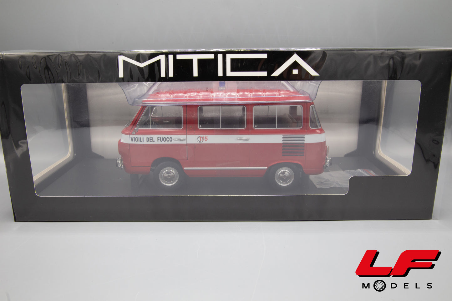 1:18 FIAT 850 FAMILIARE VIGILI DEL FUOCO 1970 - MITICA