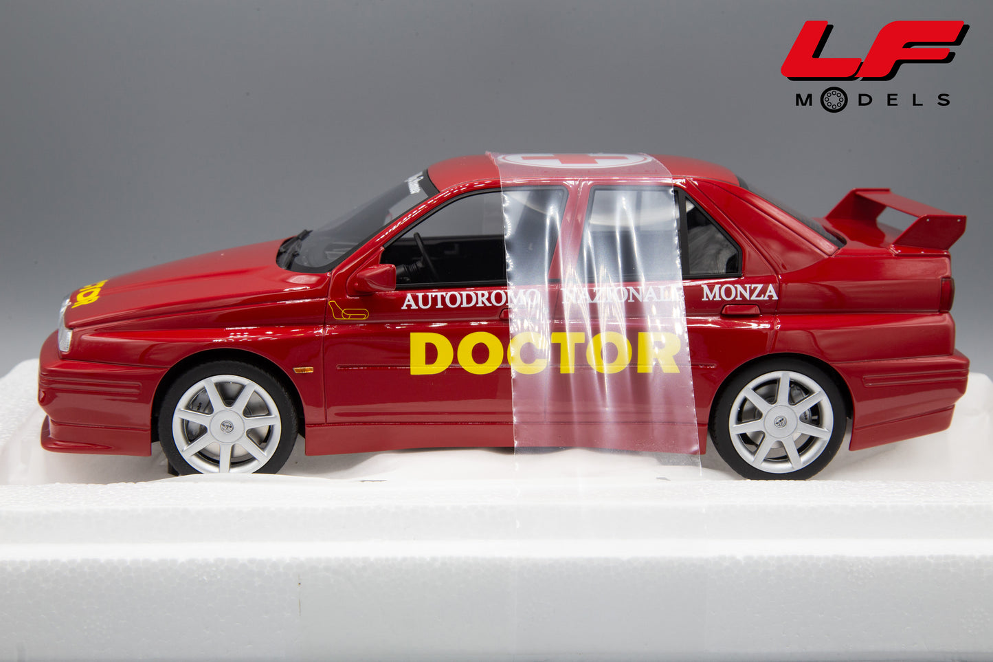 modellino alfa romeo 155 gta doctor laudoracing 1:18 laterale