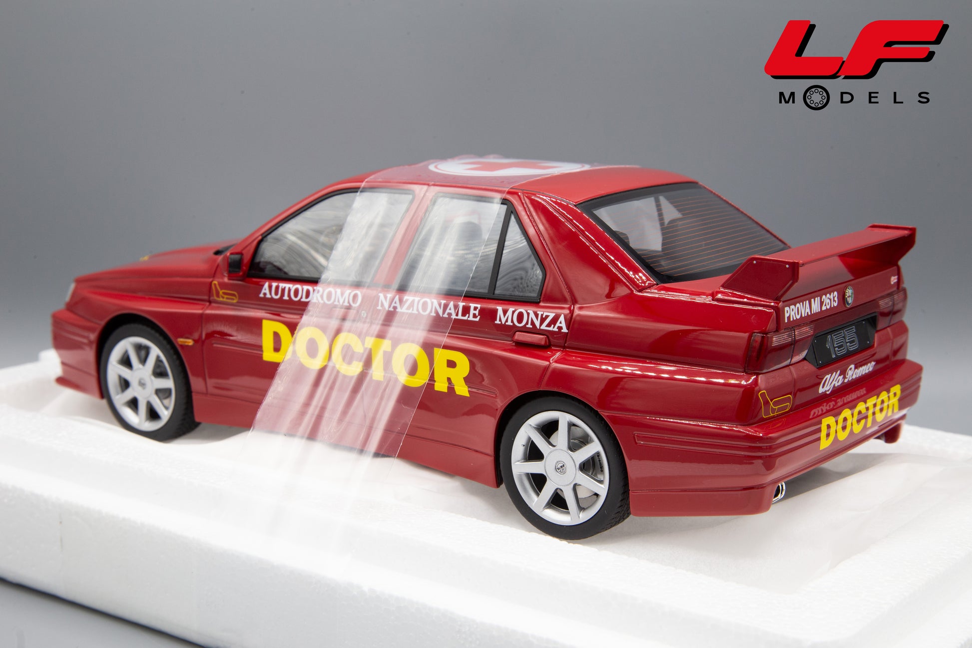 modellino alfa romeo 155 gta doctor laudoracing 1:18 posteriore