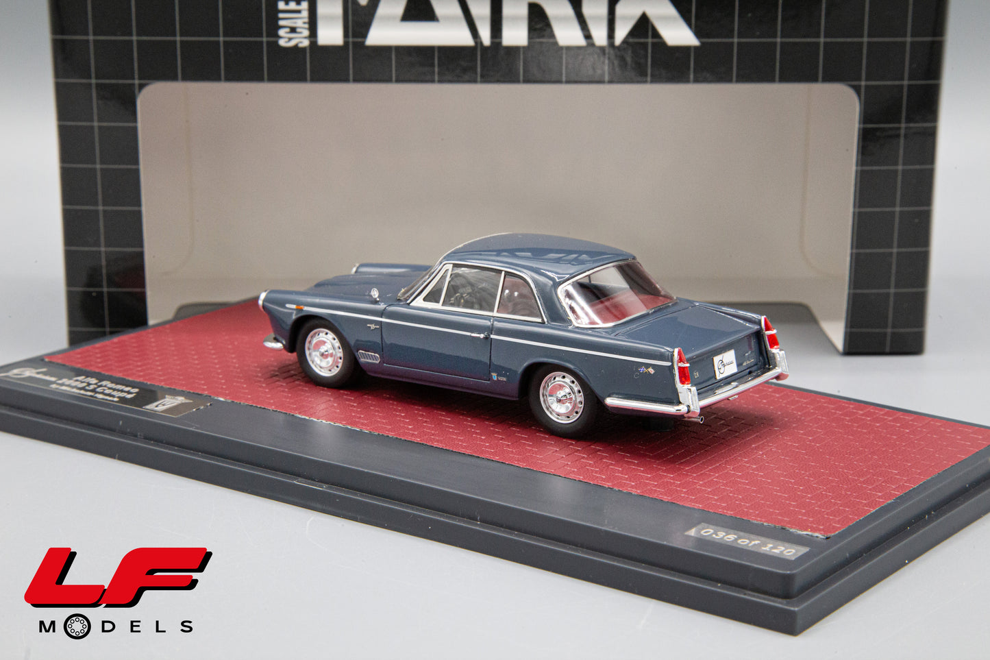 modellino alfa romeo 2000 matrix 1:43 posteriore