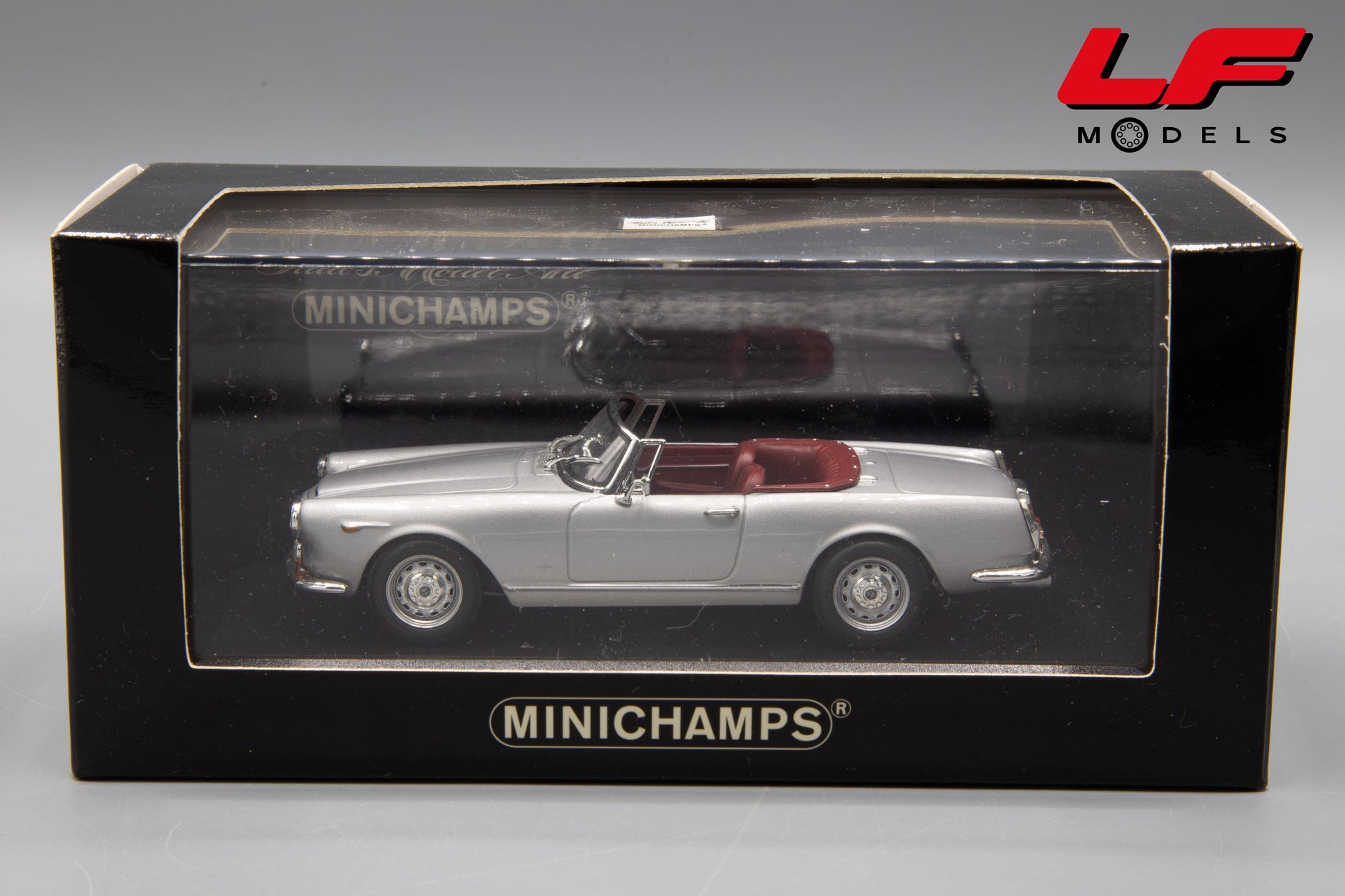modellino alfa romeo 2600 spider minichamps 1:43 scatola