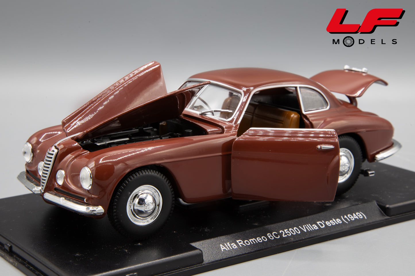 modellino alfa romeo 6c edicola 1:24 frontale
