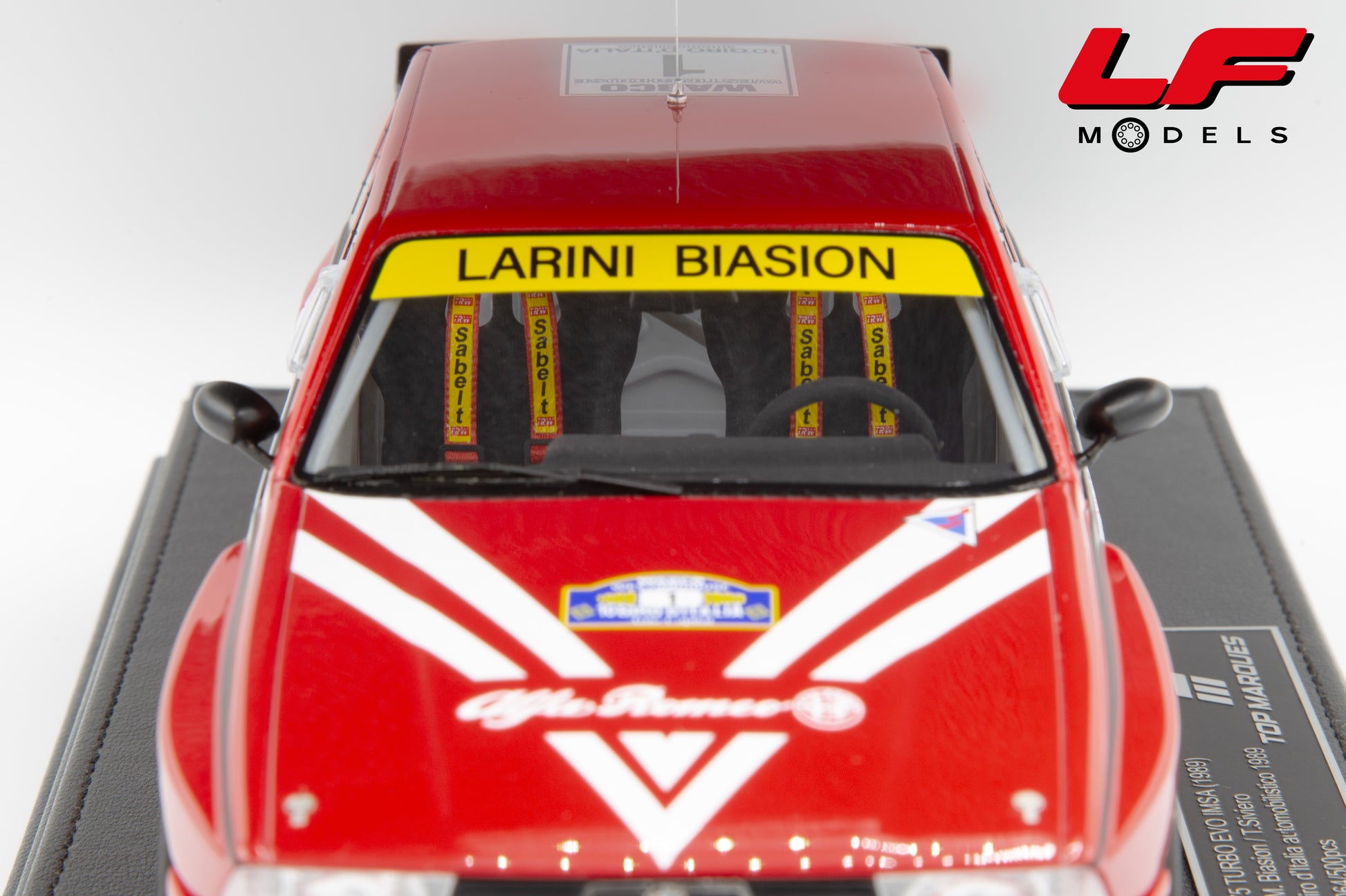 modellino alfa romeo 75 imsa top marques 1:18 interni