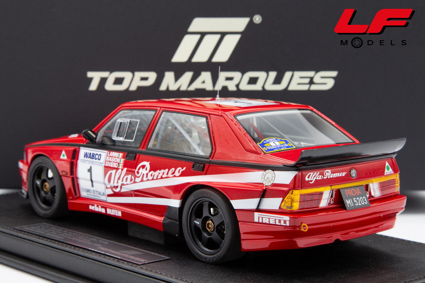modellino alfa romeo 75 imsa top marques 1:18 posteriore