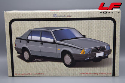 modellino alfa romeo 75 laudoracing 1:18 LM187A vista scatola