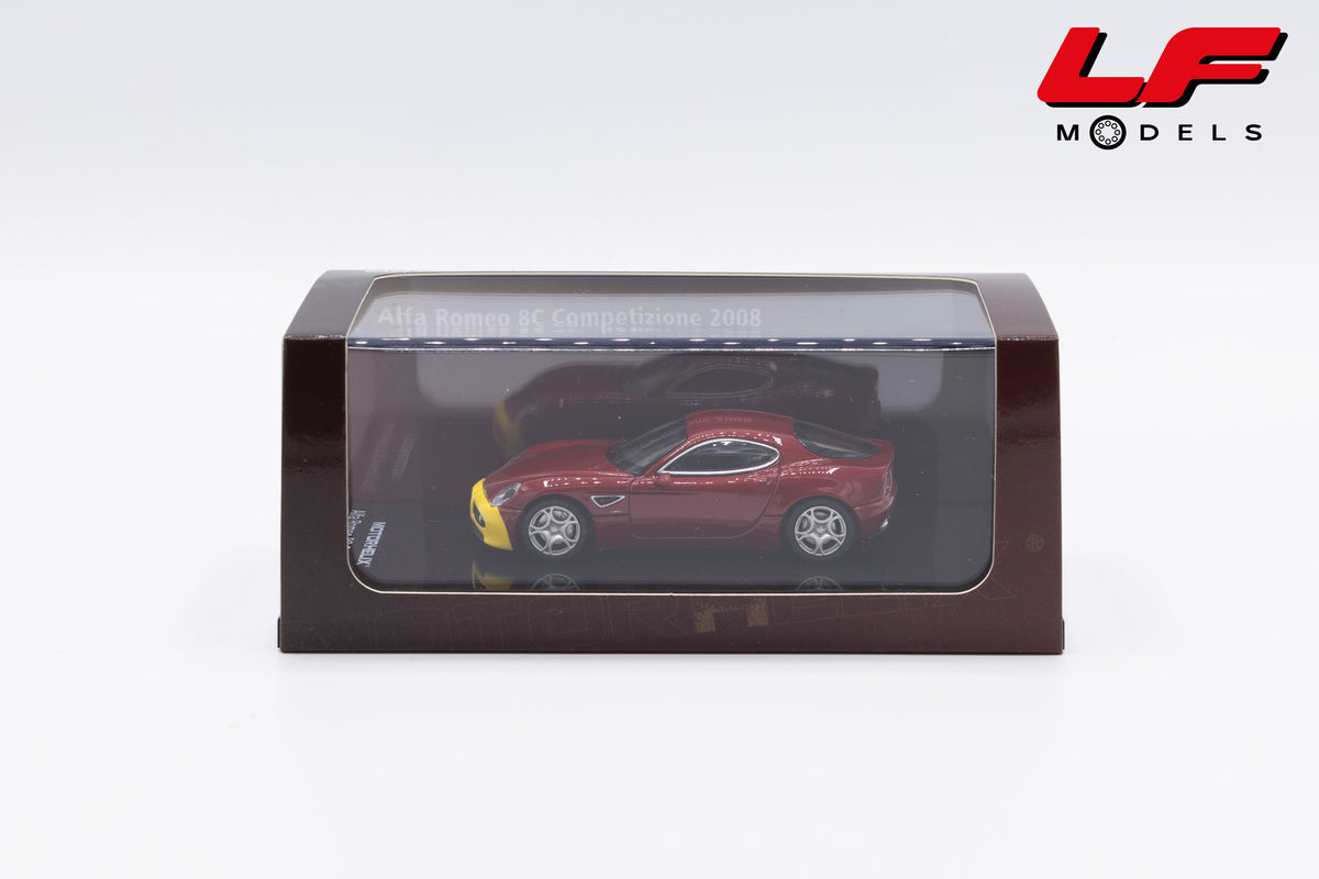 modellino alfa romeo 8c competizione rosso giallo motorhelix 1:64 M69064 vista scatola
