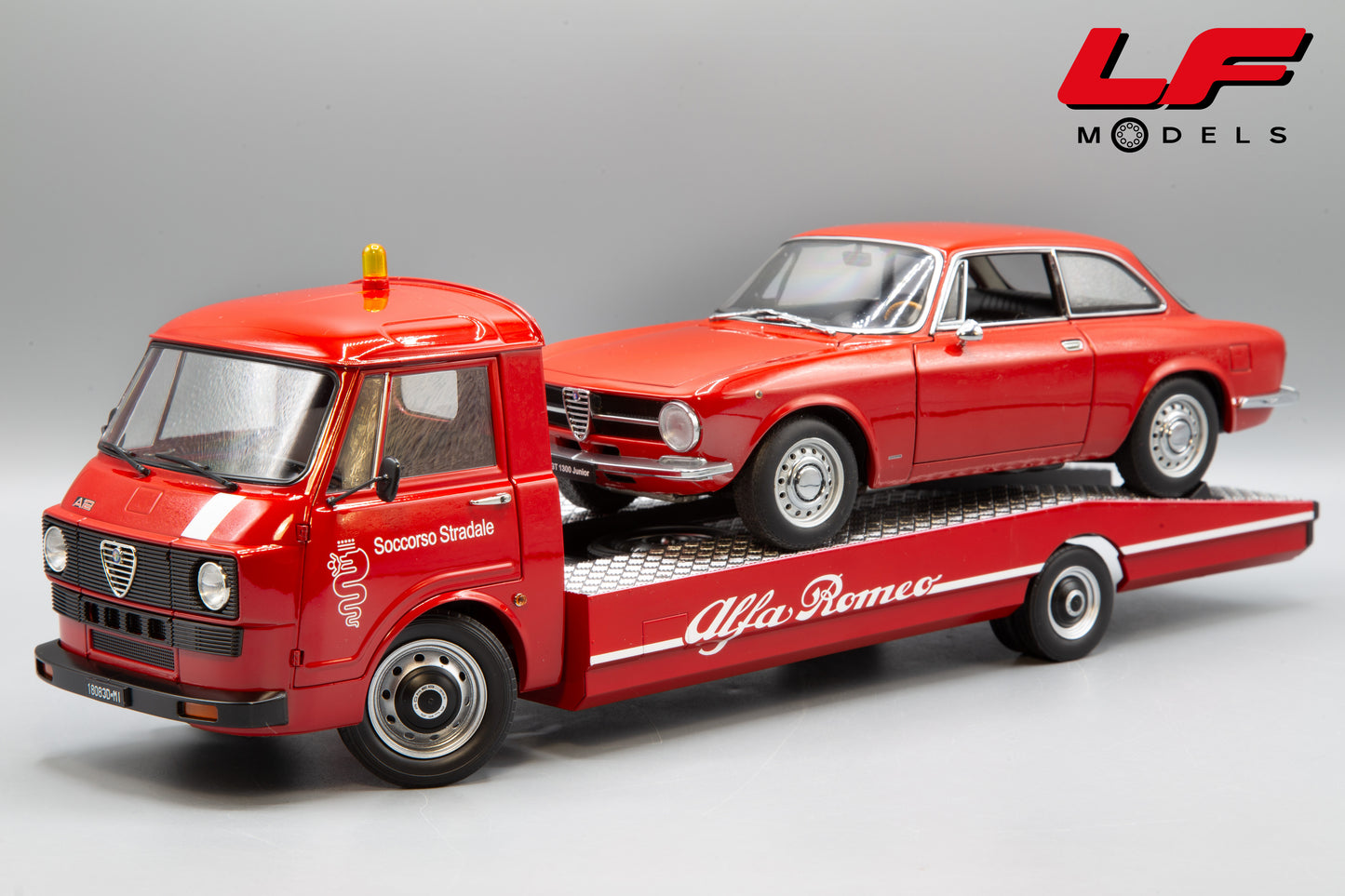 modellino alfa romeo a12 mitica 1:18 frontale