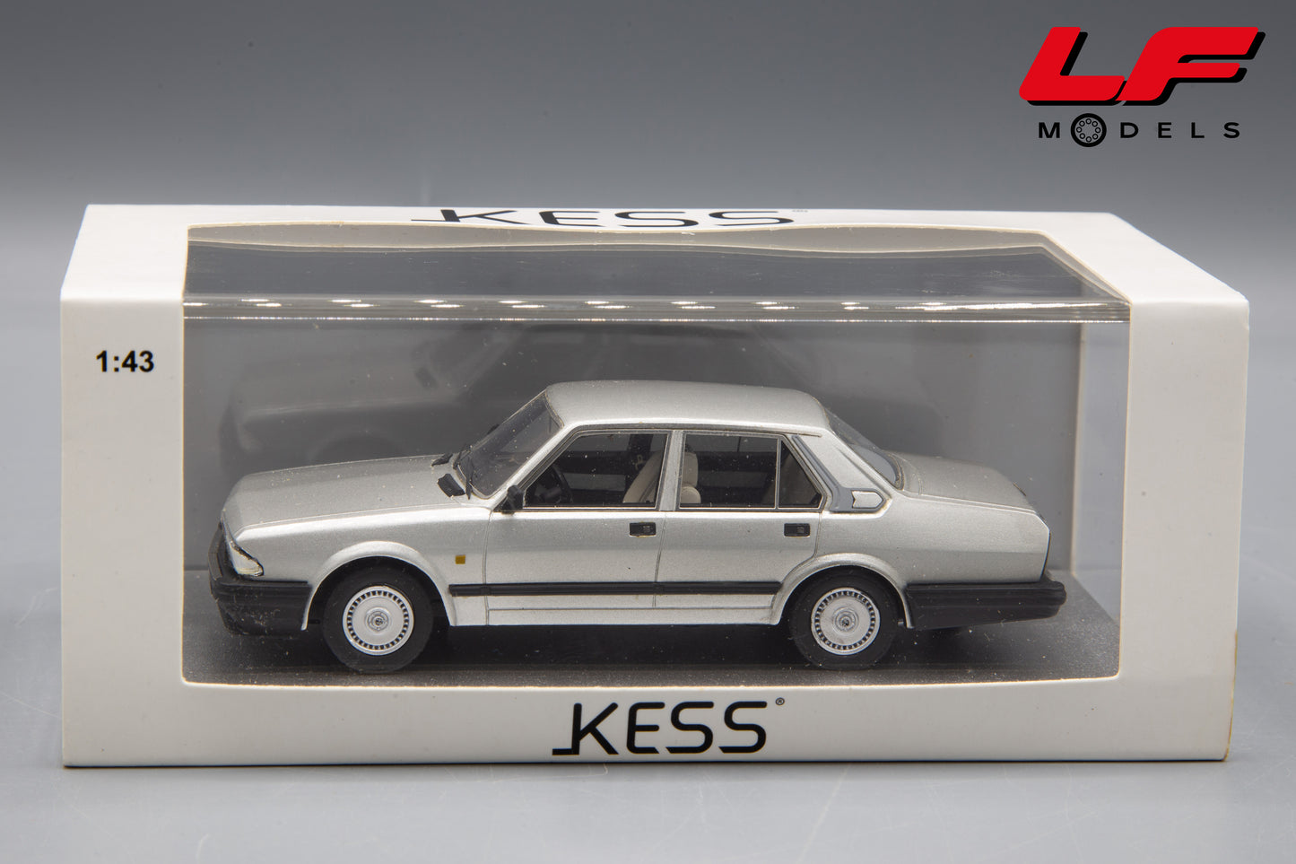 modellino alfa romeo alfa 6 kess 1:43 scatola