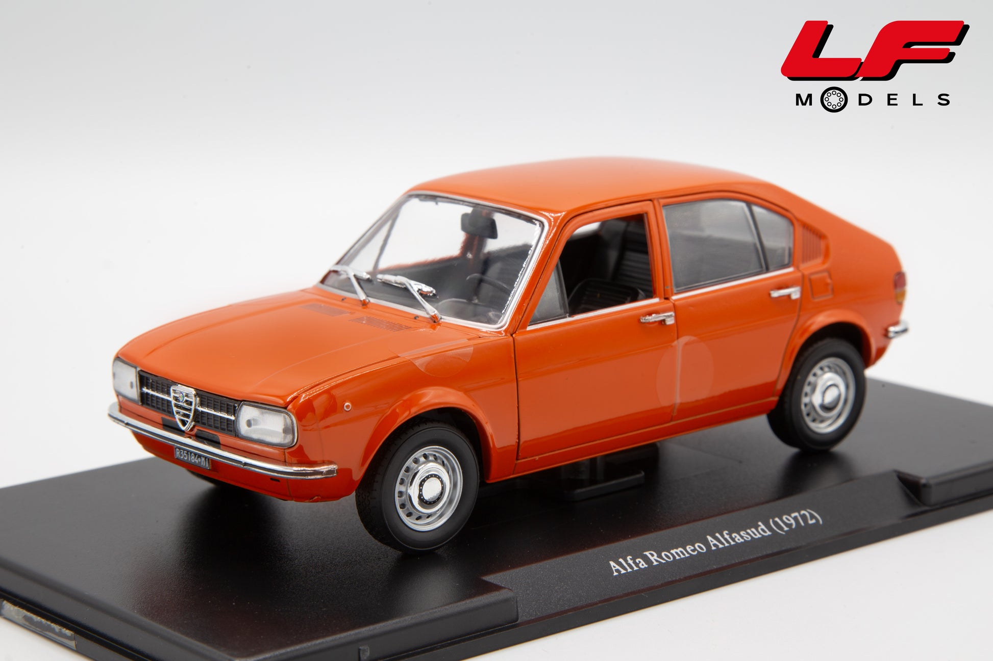 modellino alfa romeo alfasud 1:24 edicola frontale