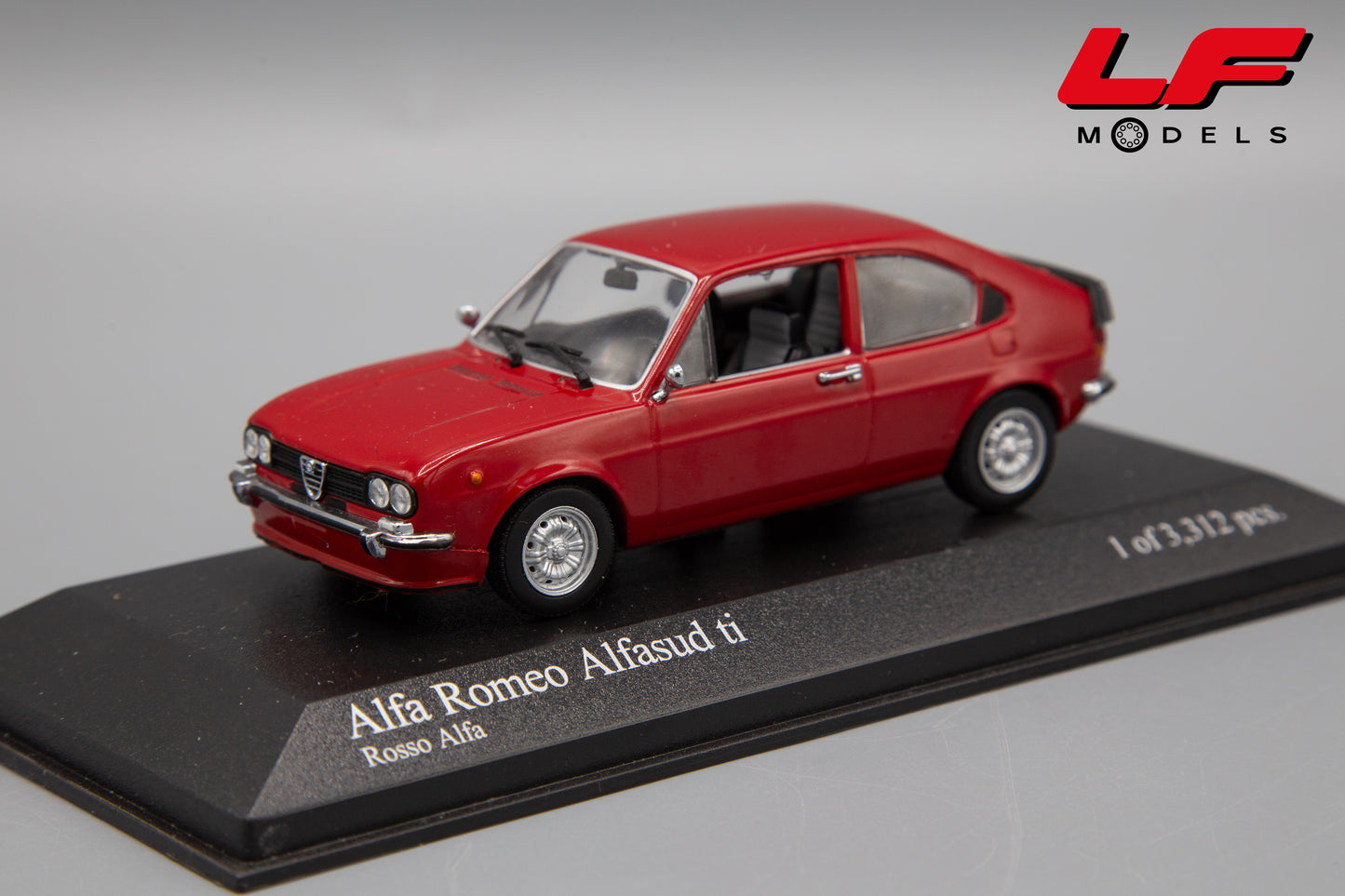 modellino alfa romeo alfasud minichamps 1:43 frontale