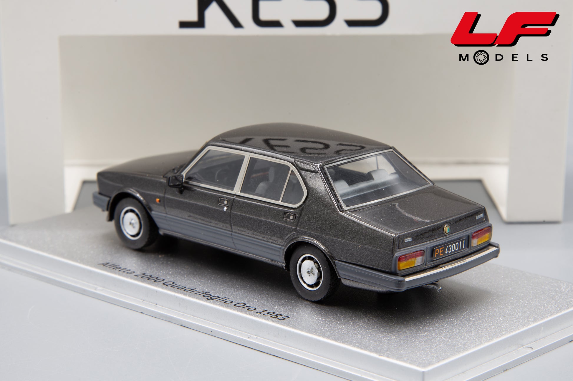 modellino alfa romeo alfetta 2000 kess 1:43 posteriore