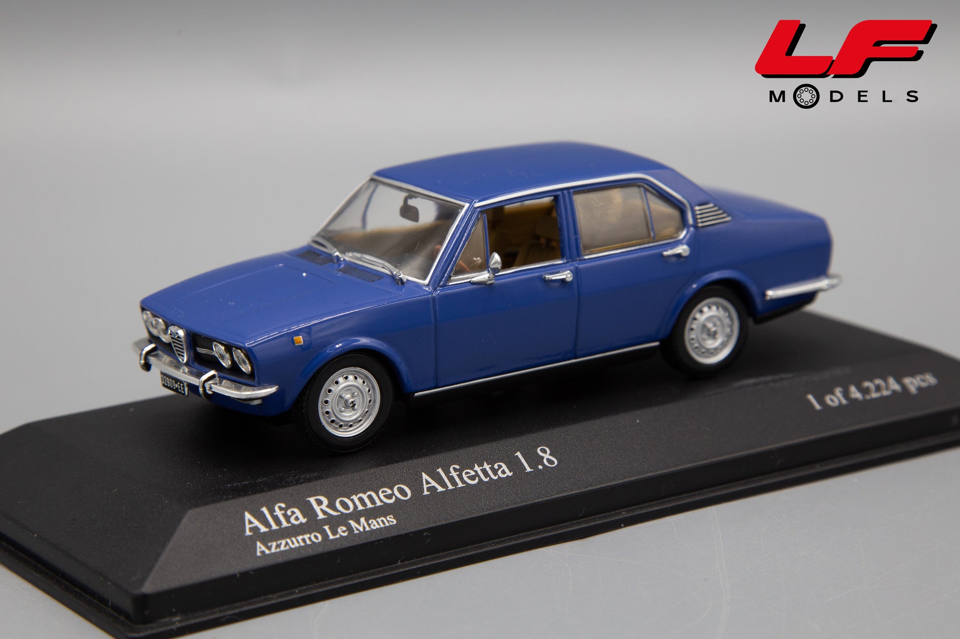 modellino alfa romeo alfetta minichamps 1:43 frontale