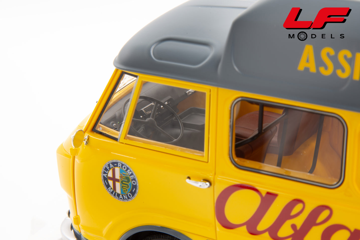 modellino alfa romeo f12 assistenza clienti laudoracing 1:18 LM219E vista interni