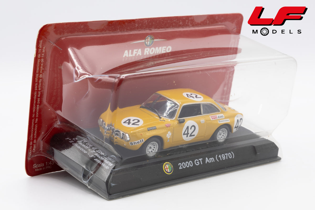 modellino alfa romeo 200 gt am edicola 1:43 vista frontale