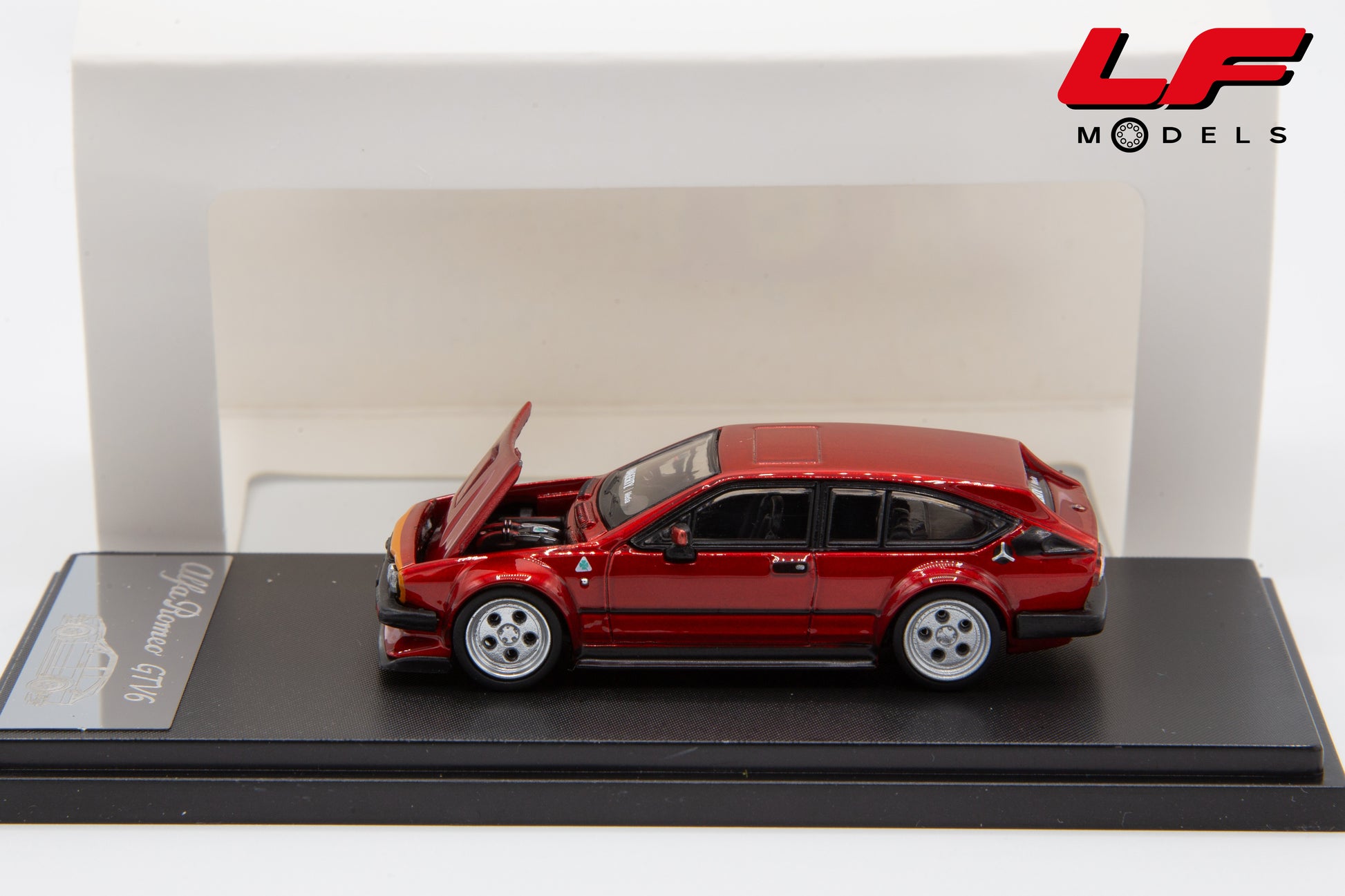 modellino alfa romeo gtv6 rhino model 1:64 laterale