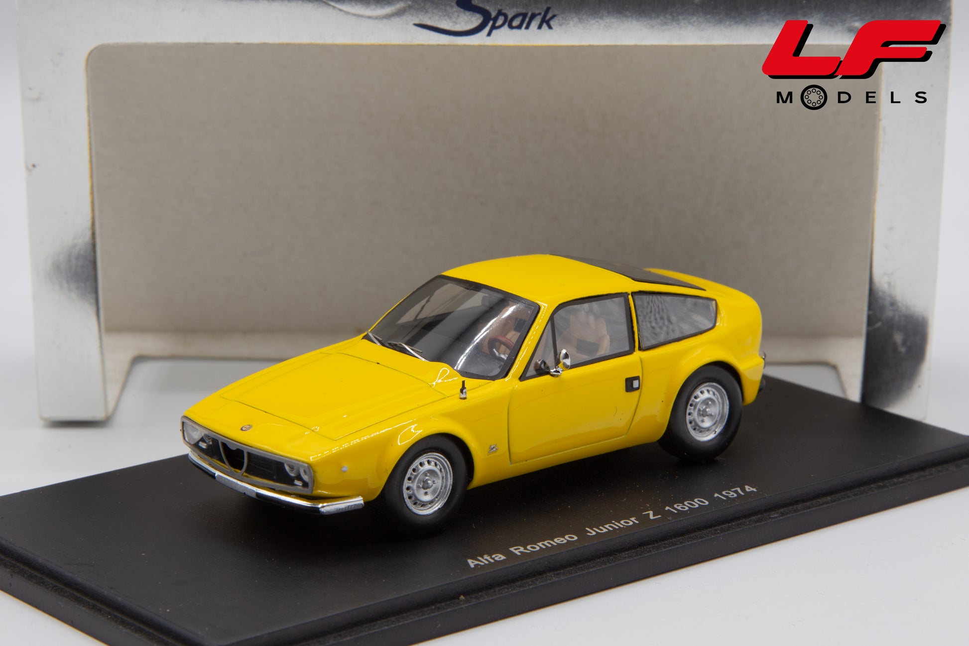 modellino alfa romeo junior z 1600 spark 1:43 frontale