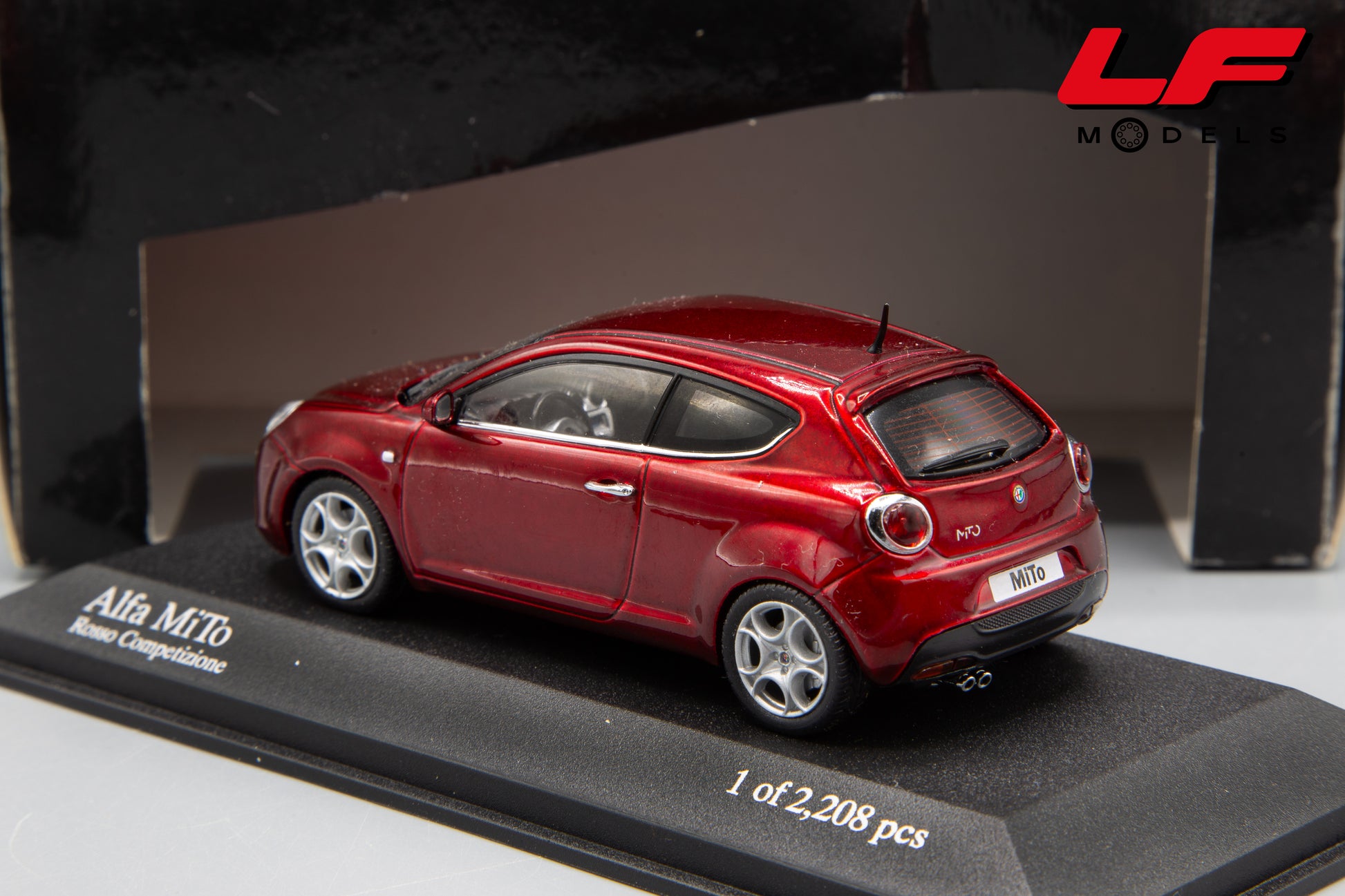 modellino alfa romeo mito minichamps 1:43 posteriore