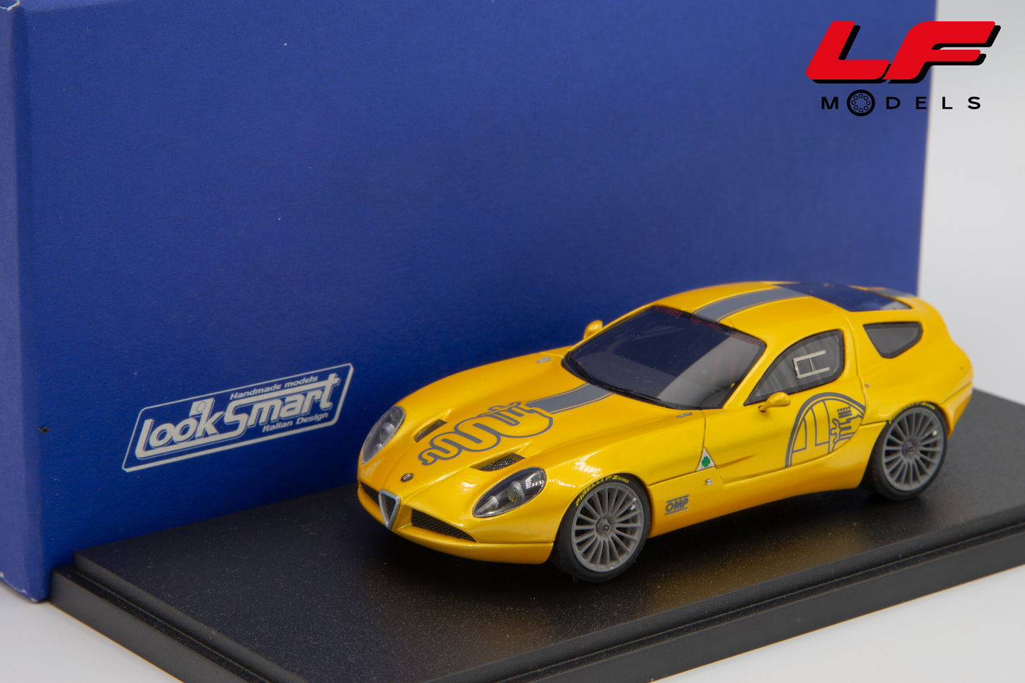 modellino alfa romeo tz3 looksmart 1:43 frontale