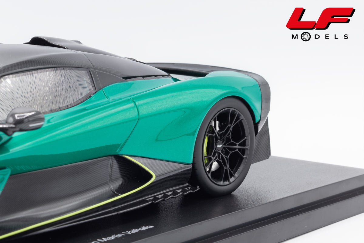modellino aston martin valhalla podium green top speed 1:18 TS0710 vista posteriore