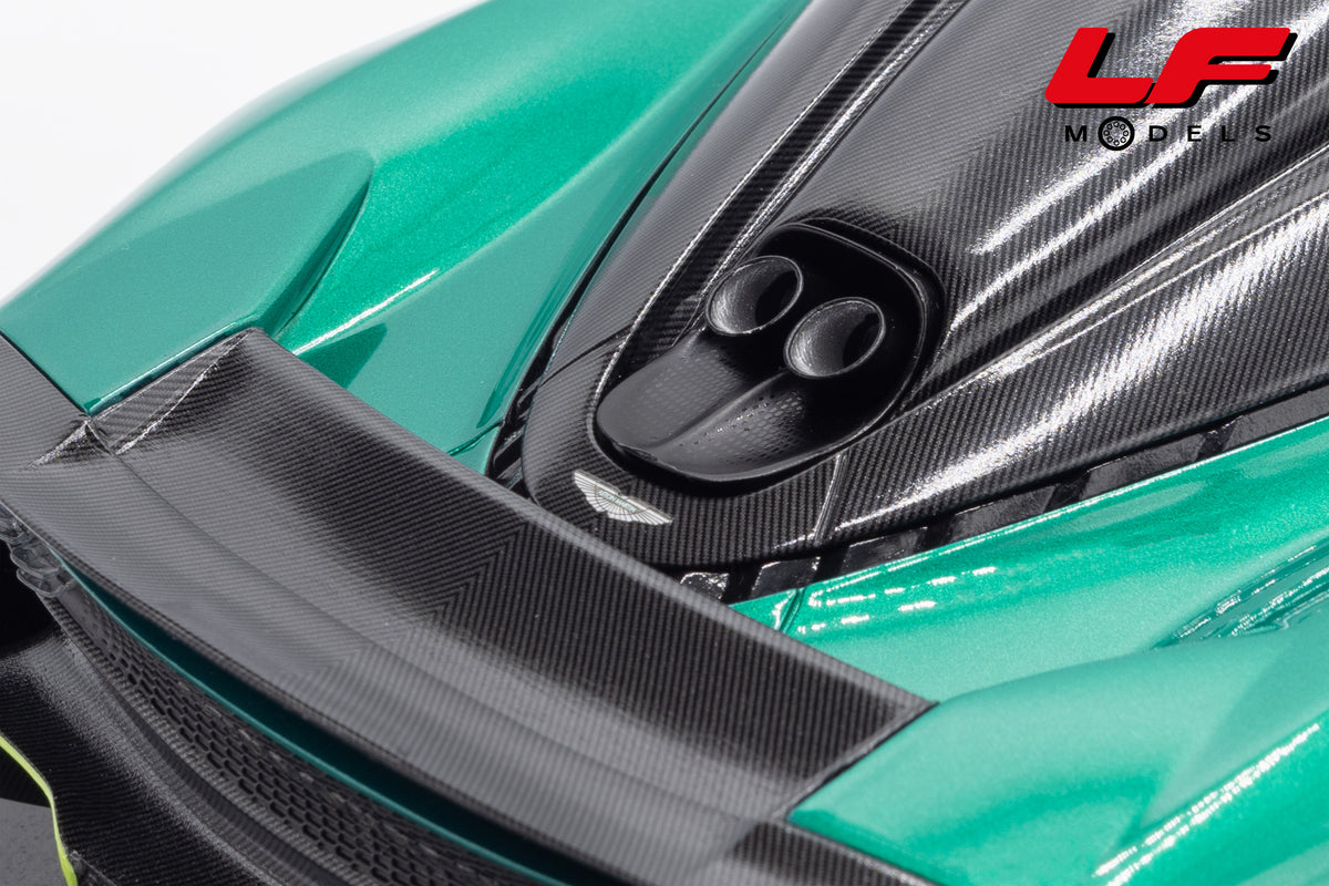 modellino aston martin valhalla podium green top speed 1:18 TS0710 vista posteriore