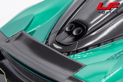 modellino aston martin valhalla podium green top speed 1:18 TS0710 vista posteriore