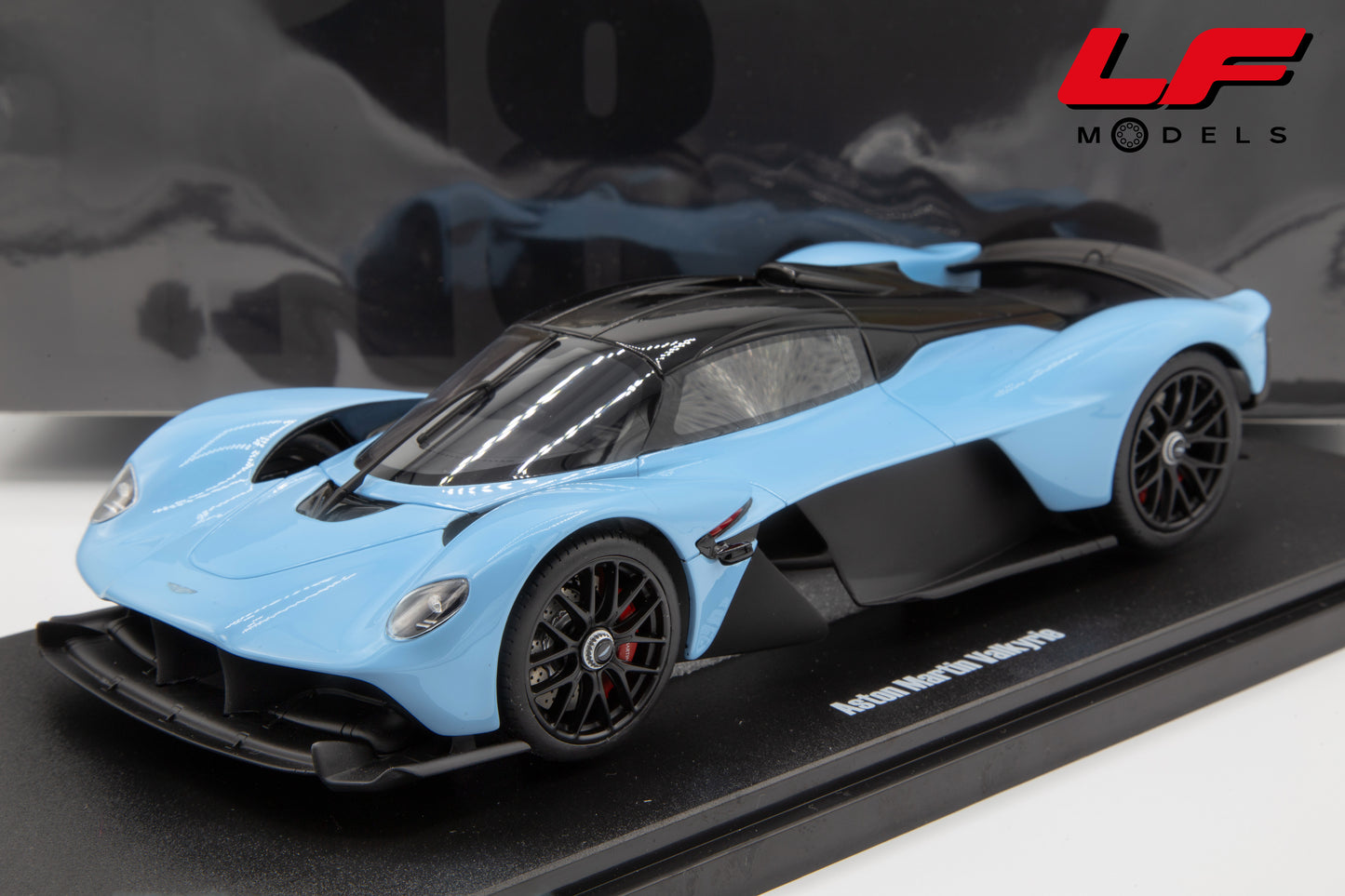 modellino aston martin valkyrie gt spirit 1:18 frontale