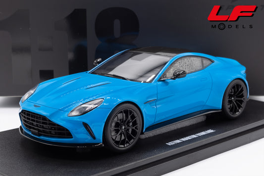modellino aston martin vantage elwood blue gt spirit 1:18 GT1008 vista frontale