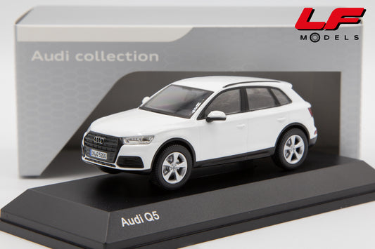modellino audi q5 i-scale 1:43 frontale