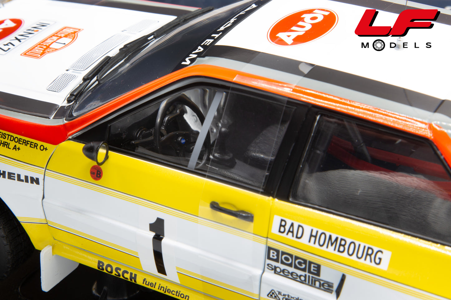 modellino audi quattro a2 rally sunstar 1:18 interni