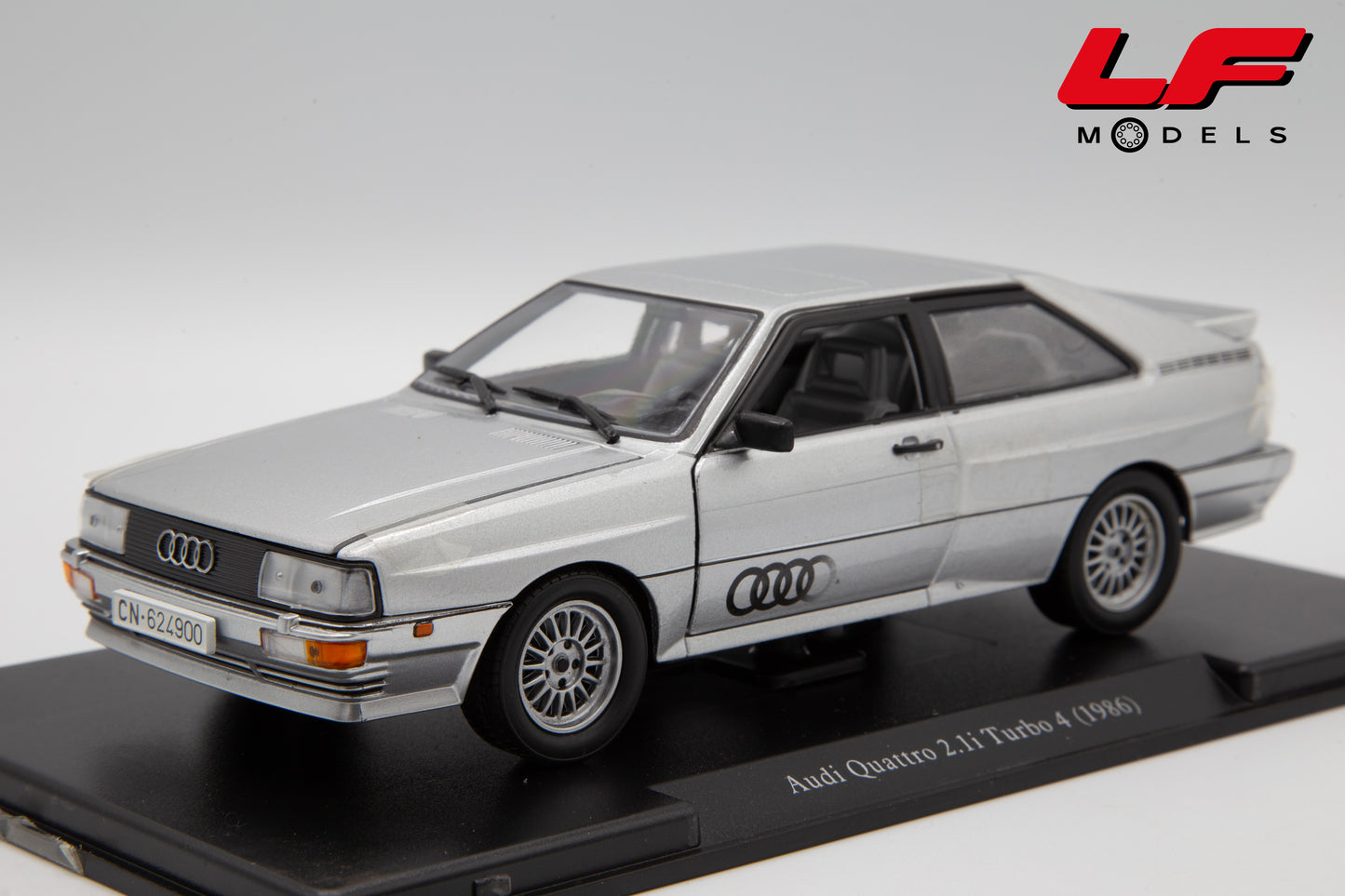 modellino audi quattro edicola 1:24 frontale