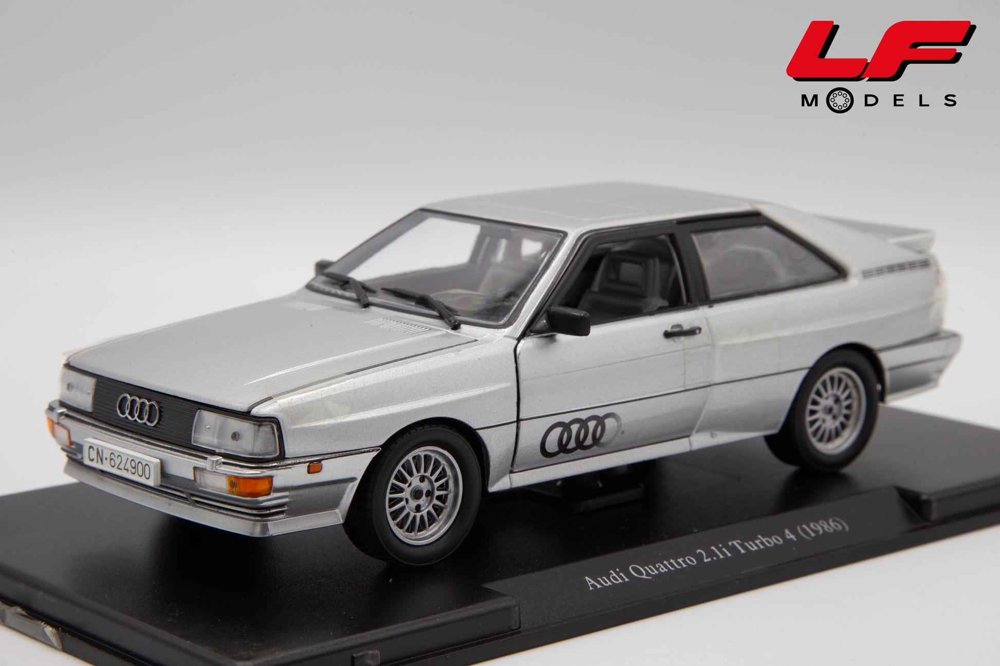 modellino audi quattro edicola 1:24 frontale