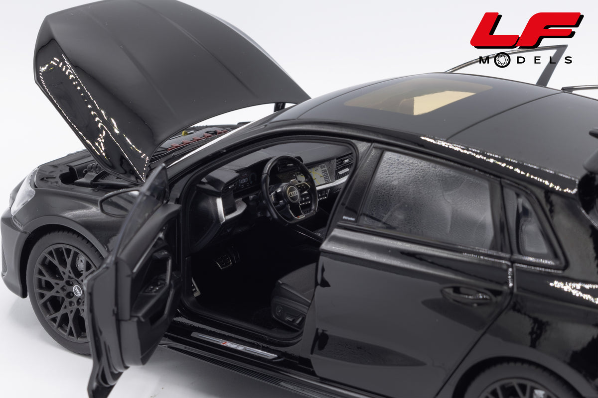 modellino audi rs3 nero norev 1:18 188388 vista interni